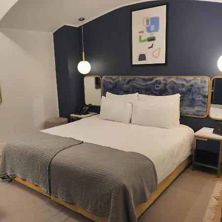 Hotel One One Two Valletta